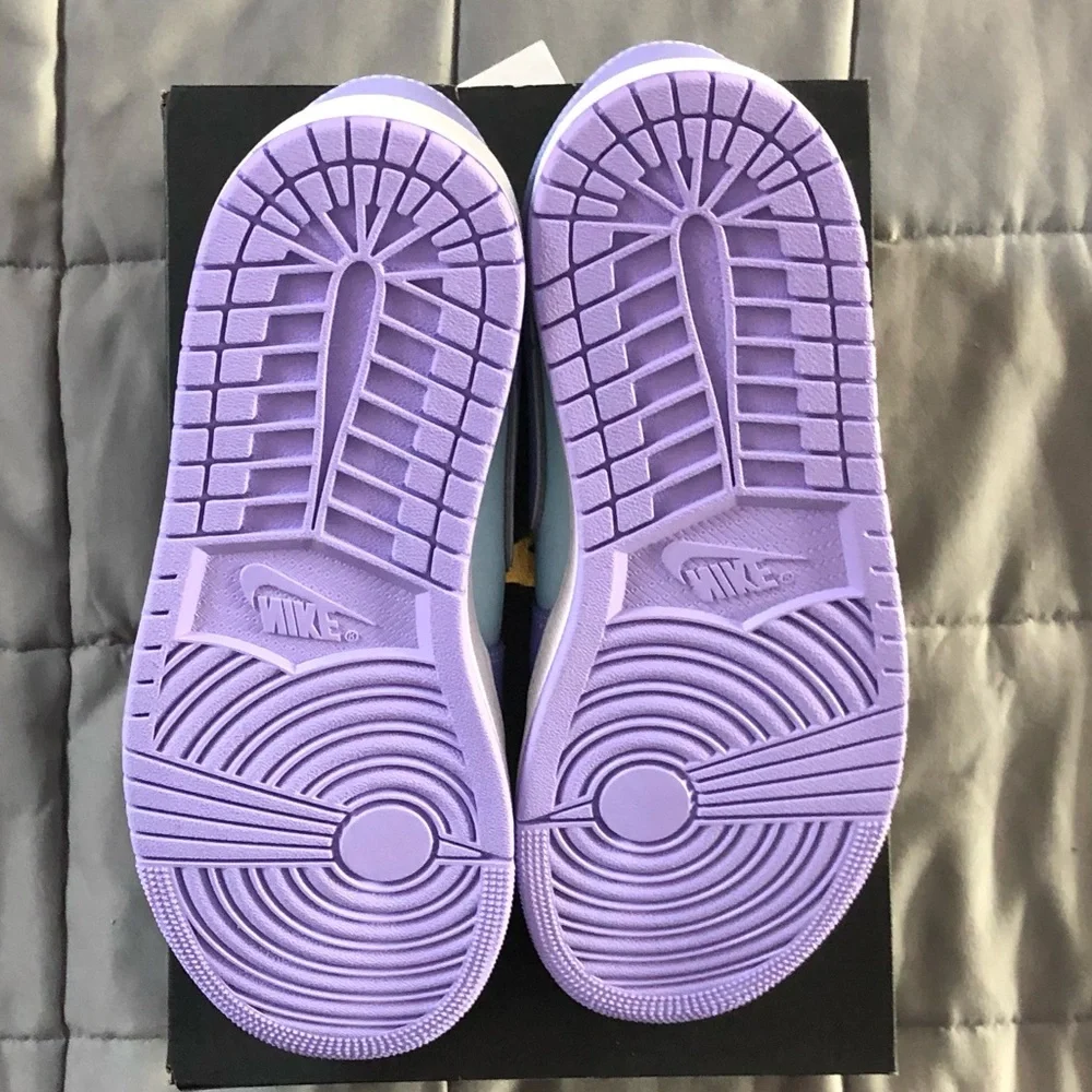 Jordan 1 Mid Purple Pulse/Arctic Punch - Picture 15 of 16